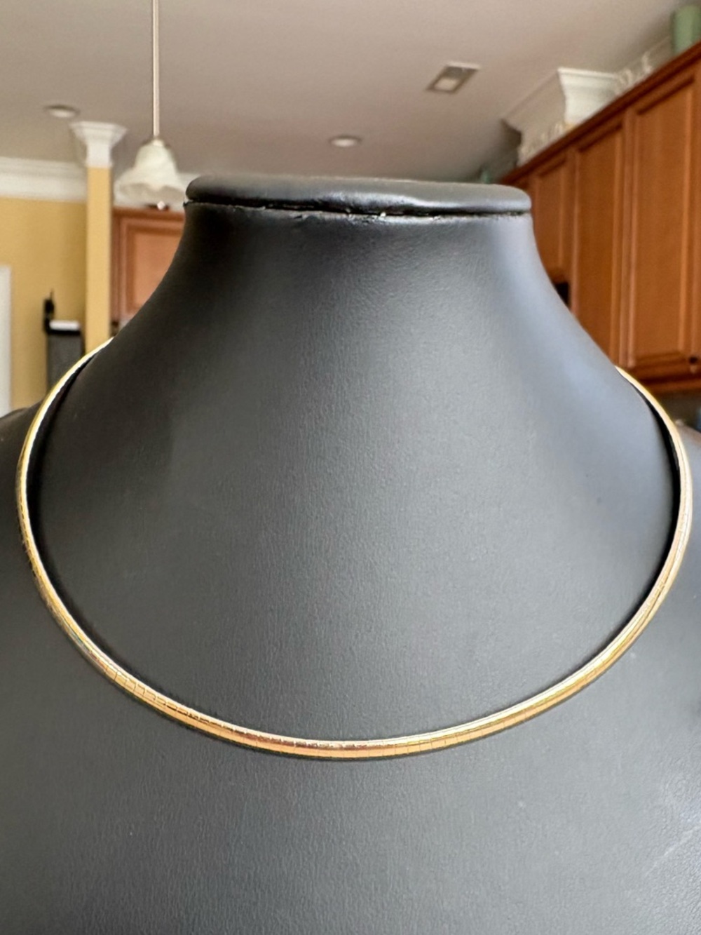 Gold tone omega necklace 16.25 inches - Picture 3 of 8